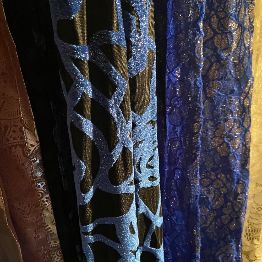 Lularoe joys. Sizes medium large and xl